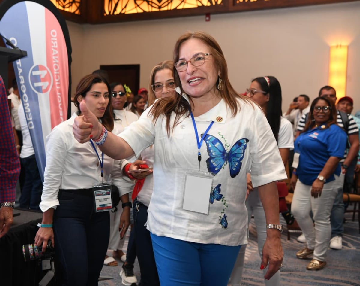 Balbina Herrera le gana la secretaría general del PRD a Pedro Miguel González