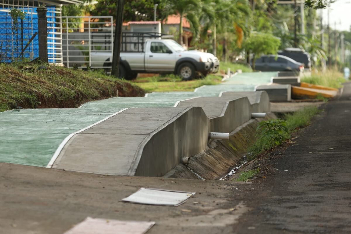 ¿La nueva pista de BMX? ¿Un nuevo nivel de Super Mario? ¡La Nueva ciclovía de La Chorrera desata polémica!