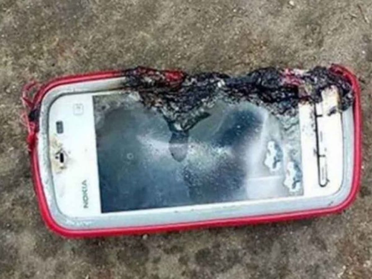 Mamá cargaba su celular con la vecina mientras su bebé moría en incendio