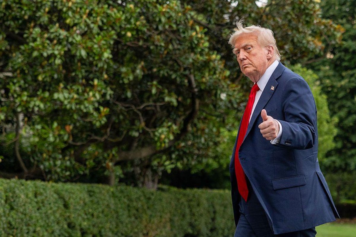 Trump es diagnosticado con insuficiencia venosa crónica