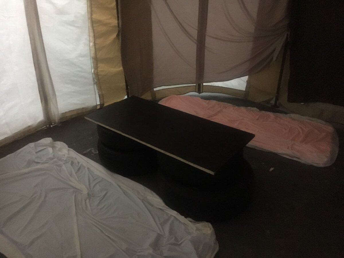 ¡CON LOS PANTALONES ABAJO! Así encontró el Minsa a varios hombres en Río Abajo