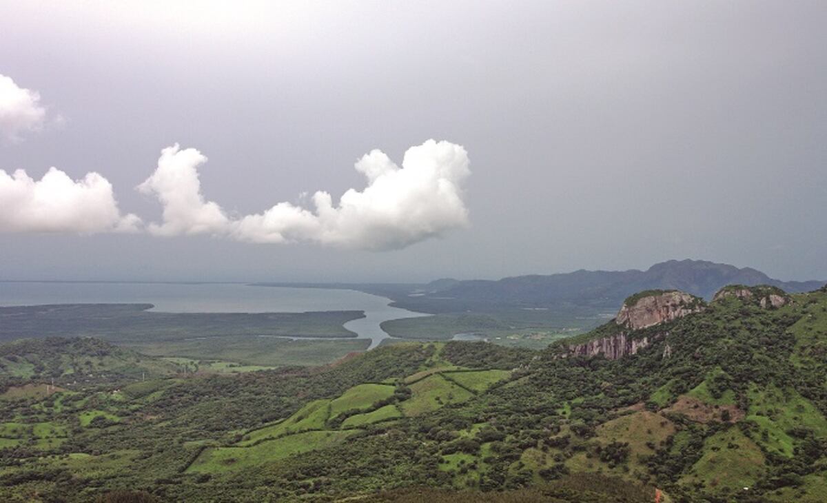 Estudian dos propuestas para mejor atención de salud en Panamá Oeste 