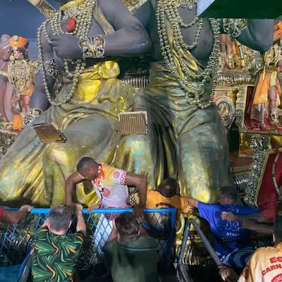 Carnaval de Río: accidente con carroza siembra pánico en pleno desfile