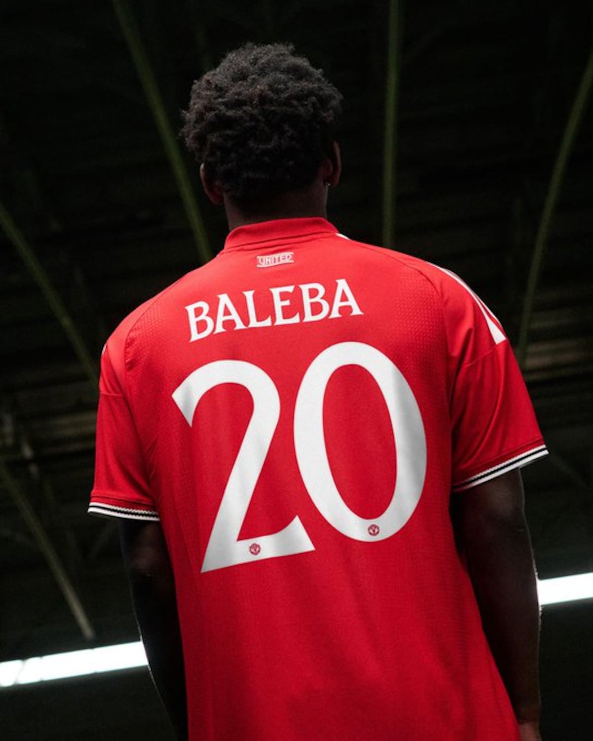 United paga una fortuna por Carlos Baleba