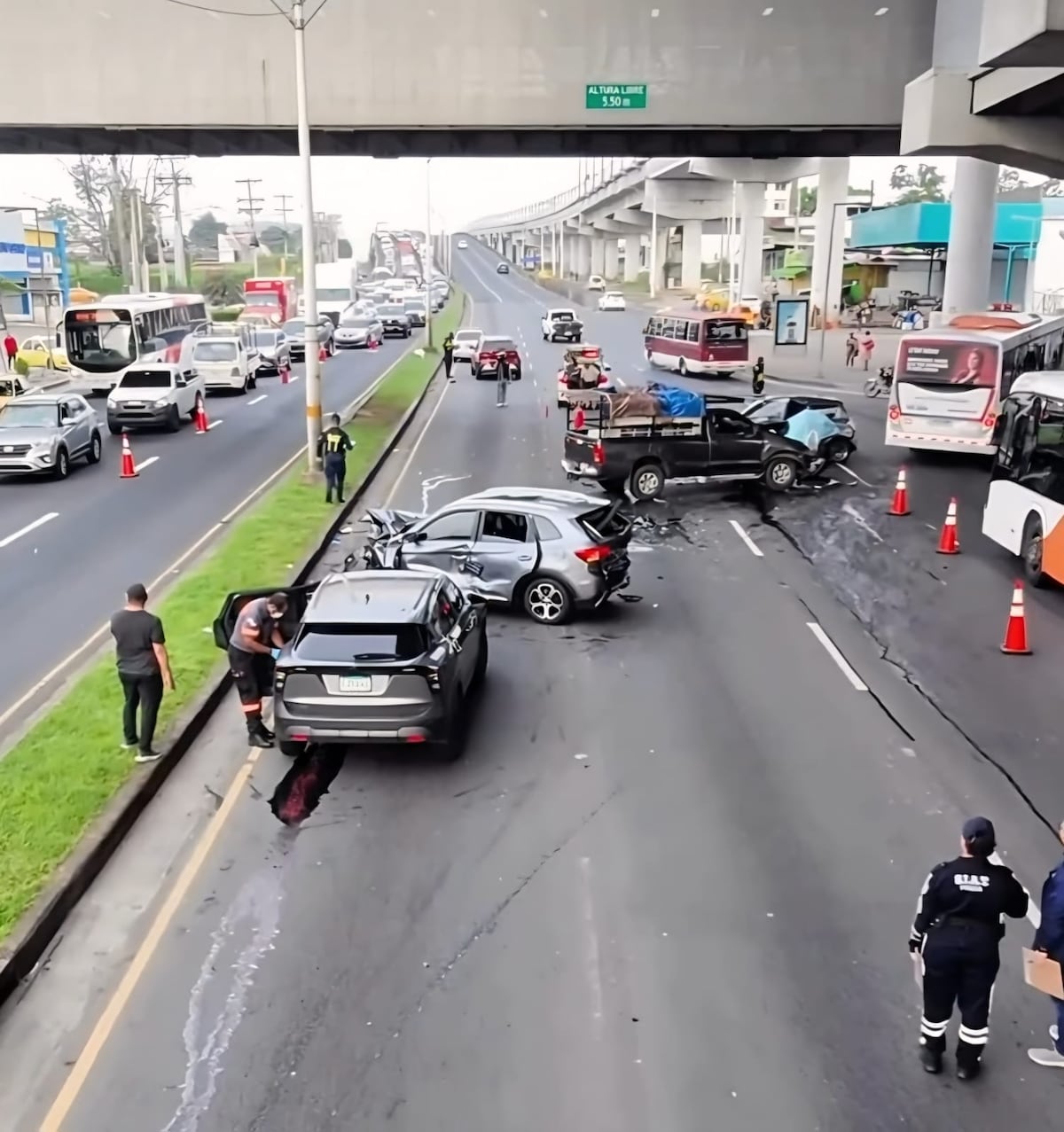 En menos de 24 horas: cinco vidas perdidas y tres heridos enlutan las carreteras panameñas