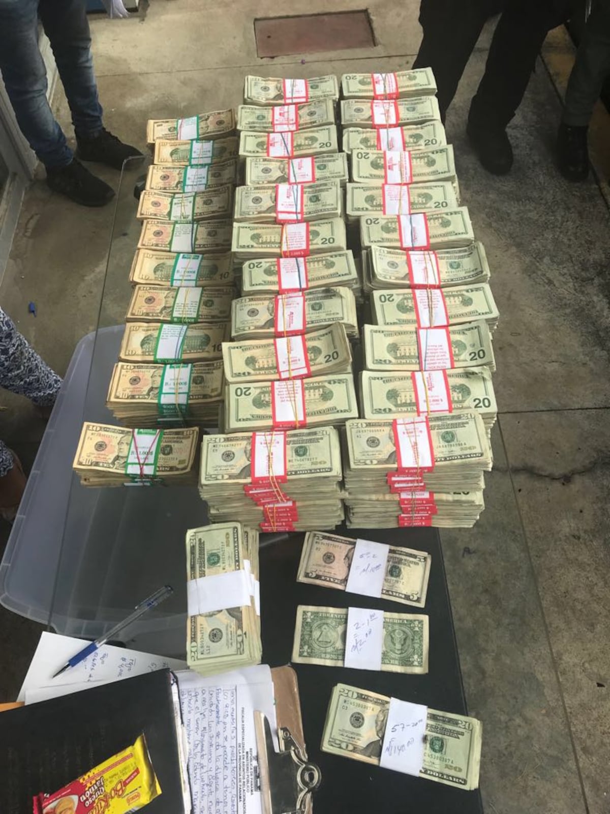 Incautan un millón y medio de dinero en una red de tráfico panameña y extranjera