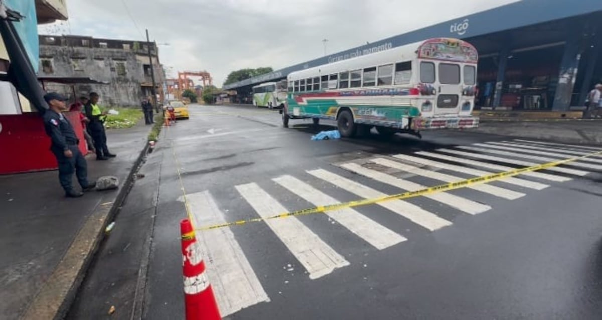 Arrollado por un bus diablo verde murió un hombre en la provincia de Colón