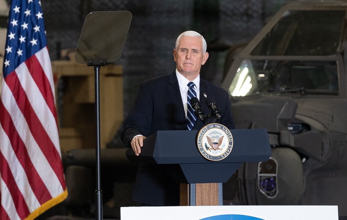 Mike Pence se va de frente contra Trump y lo responsabiliza del asalto al Capitolio