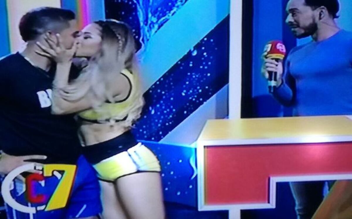 VIDEO. Mónica Lee ya olvidó a Jorge. Se besa con otro en Calle 7 Panamá