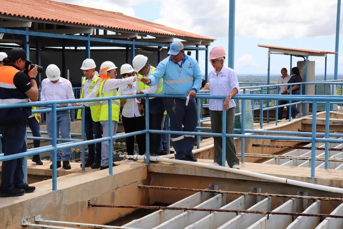 Fiscalización en Herrera y Los Santos: ASEP evalúa red eléctrica y calidad de agua