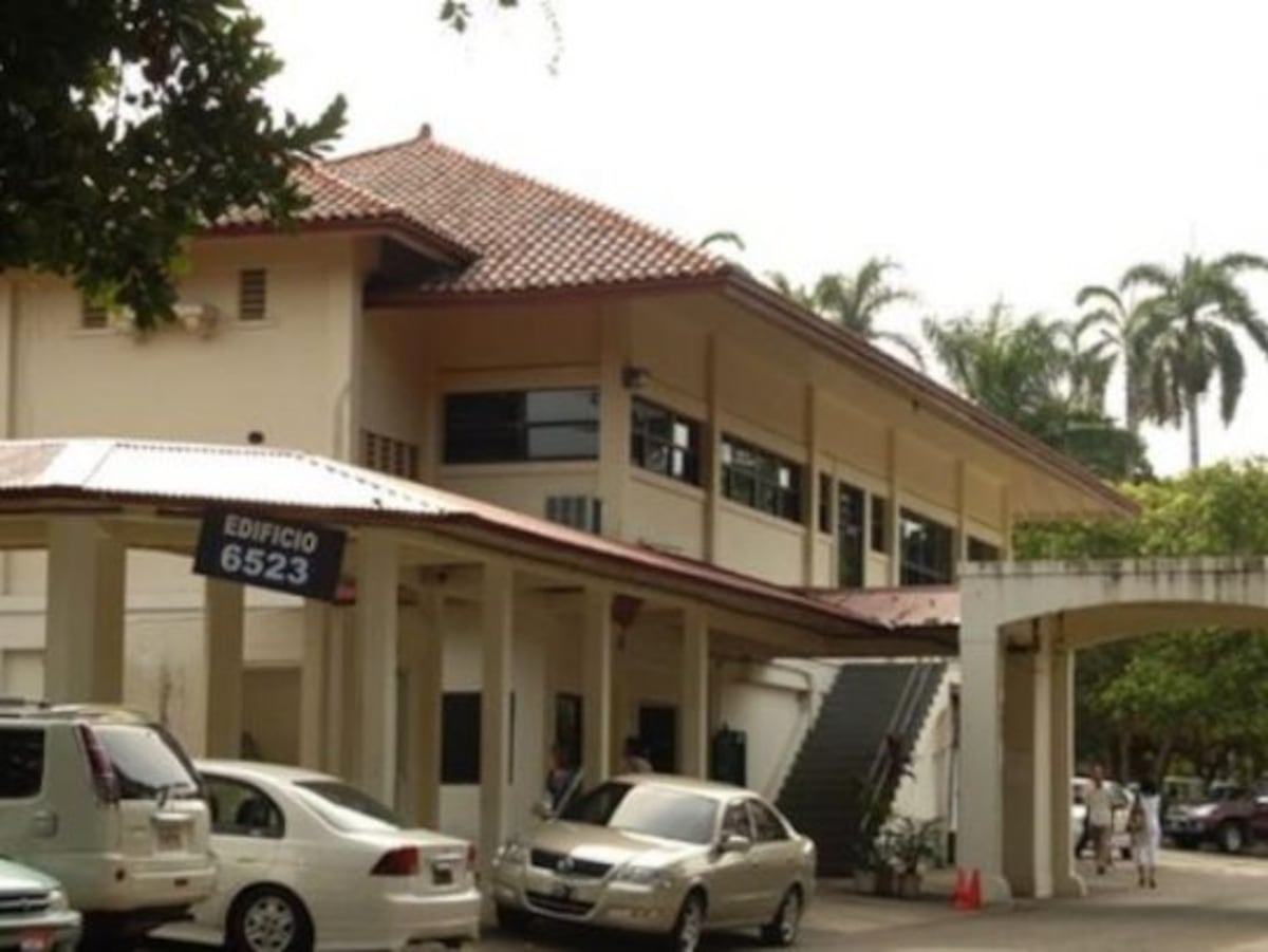 Universidad confirma que docentes falsificaron diplomas para obtener puntos en concursos