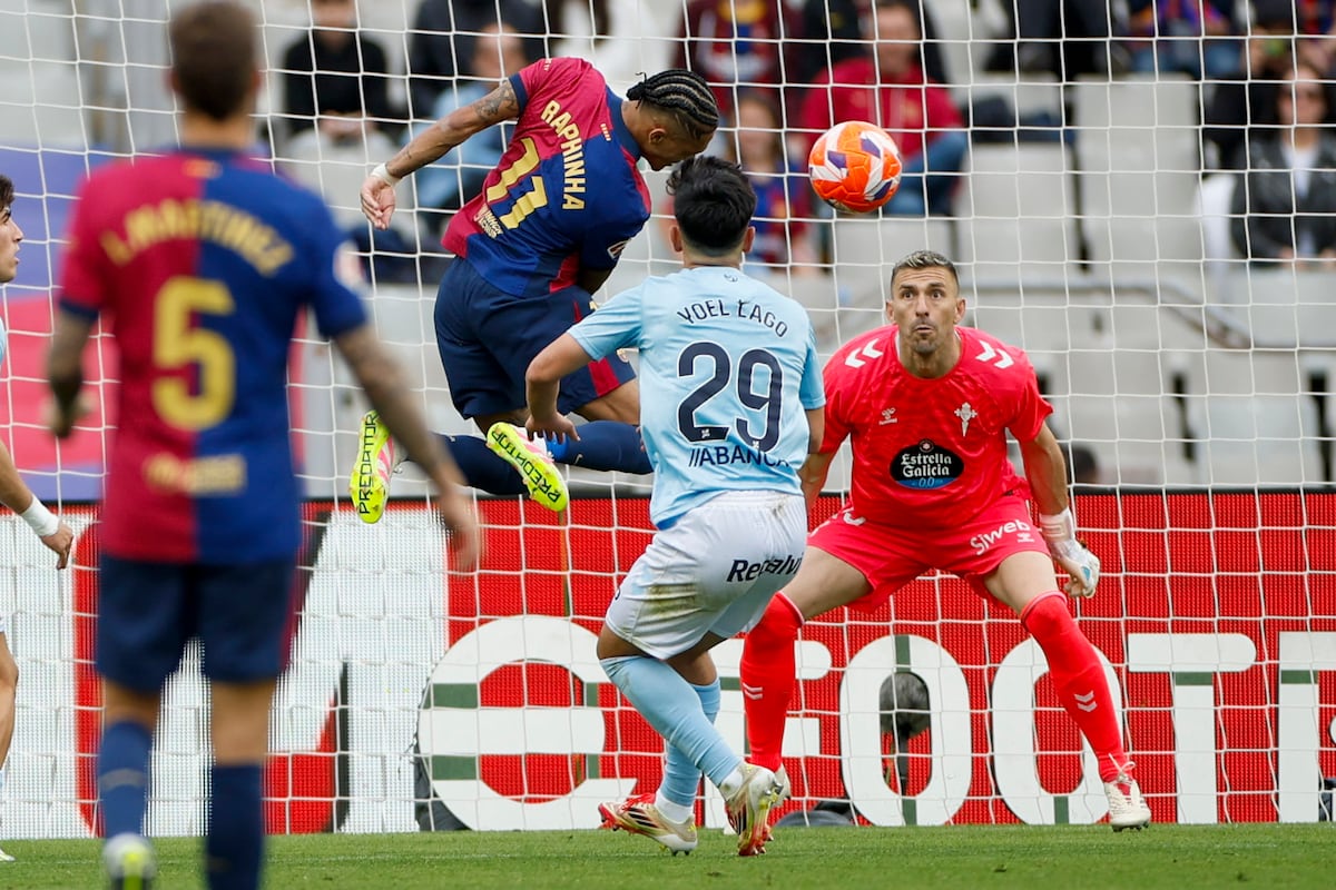 Hat-trick de Borja Iglesias no evita la épica remontada del Barça en Montjuic