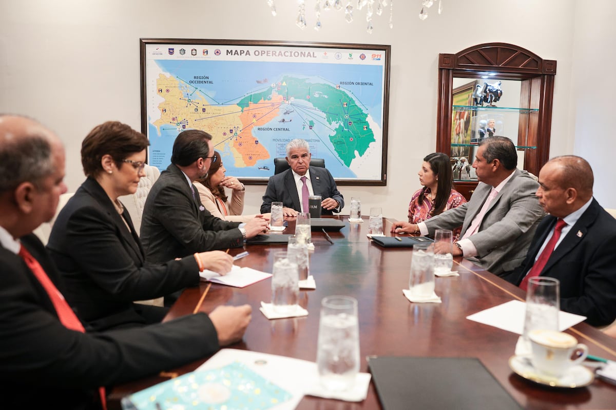 Presidente Mulino se reúne con jefes de bancadas