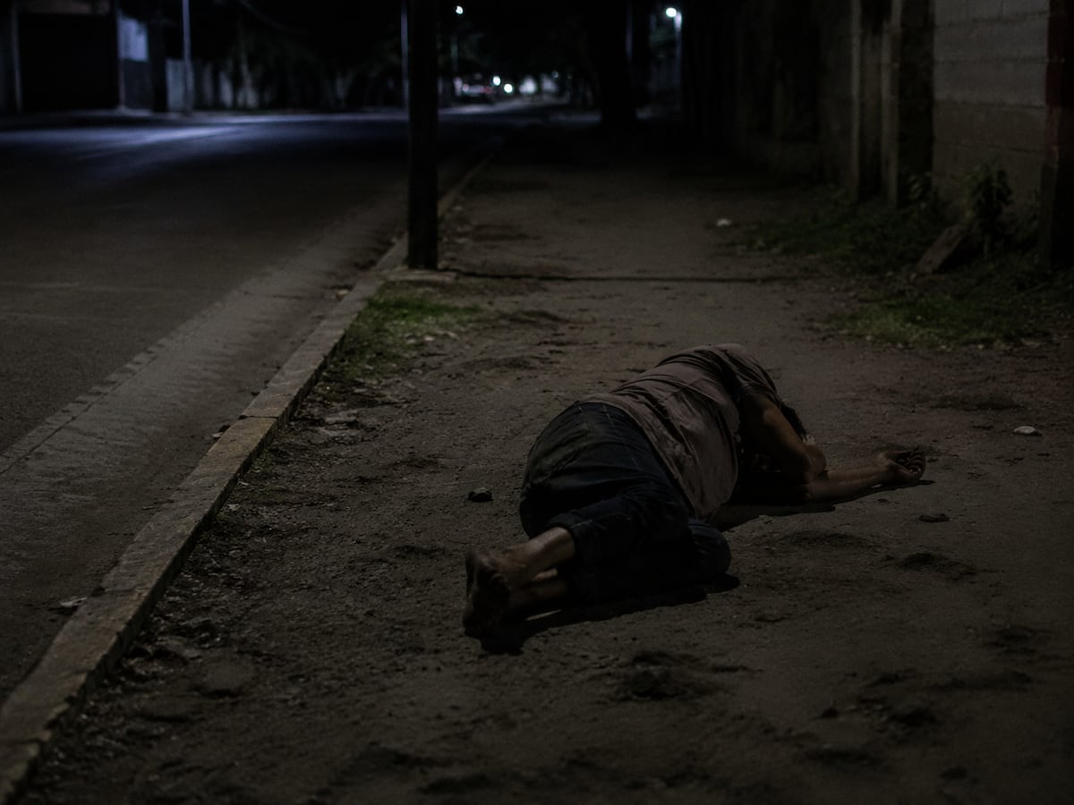 El final de ‘Pollín’: ciudadano sin techo muere con cuchillo en la calle