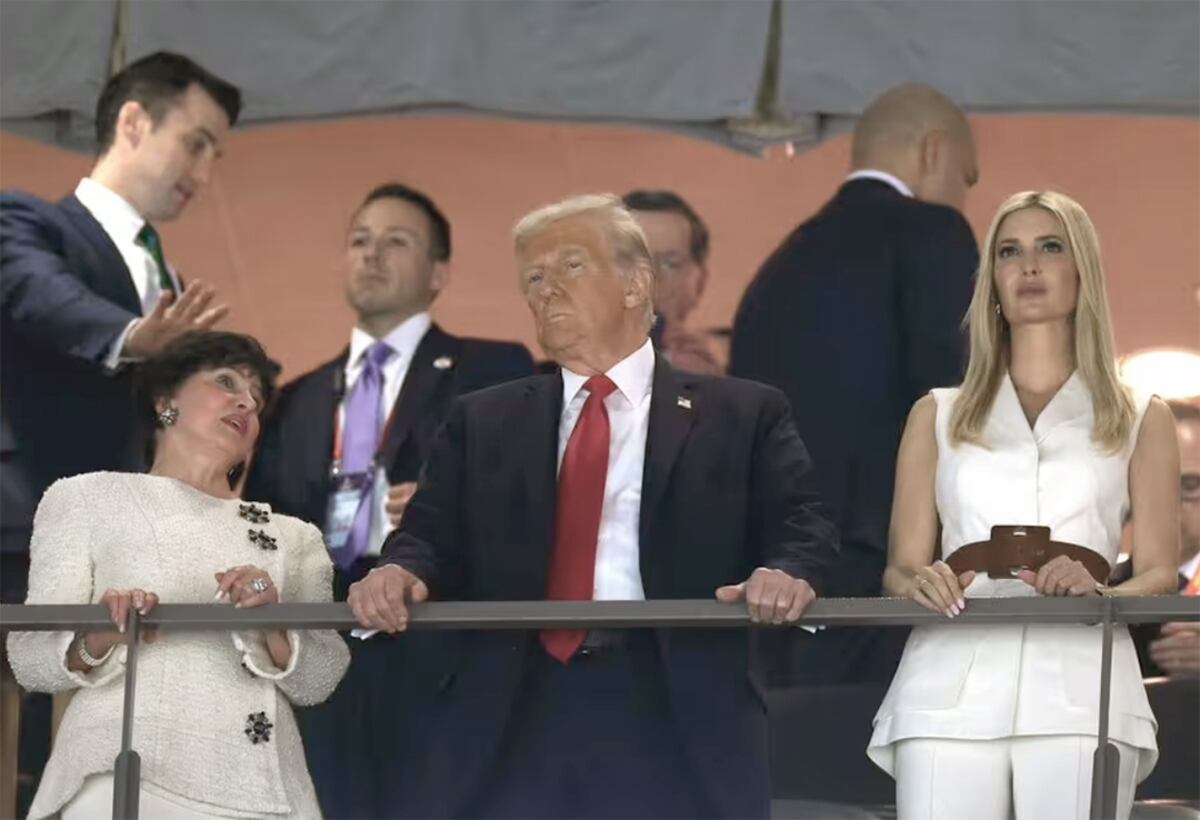 La caída de Mahomes: Los Eagles humillan a los Chiefs y conquistan el Super Bowl 59