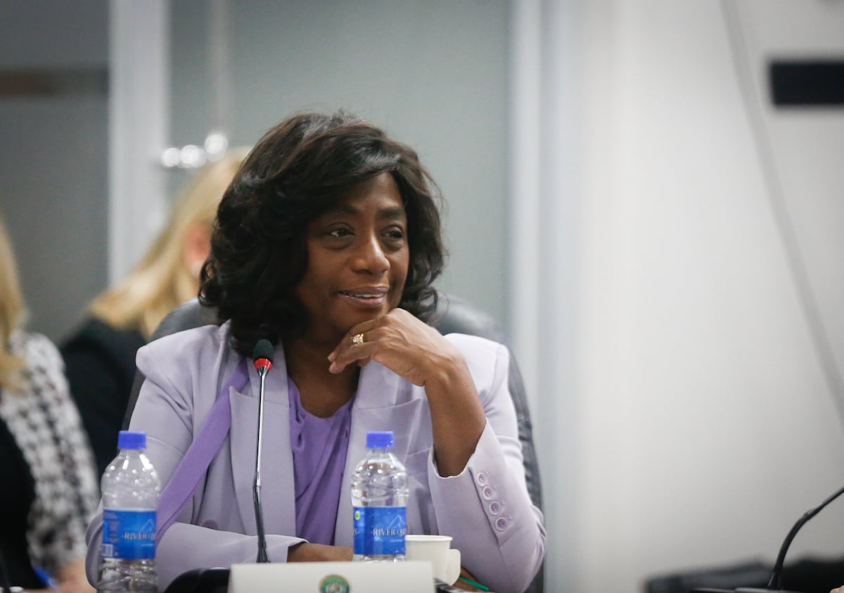 ¡Atención Panamá! Molinar reanuda clases, pero suspende desfiles en zonas críticas