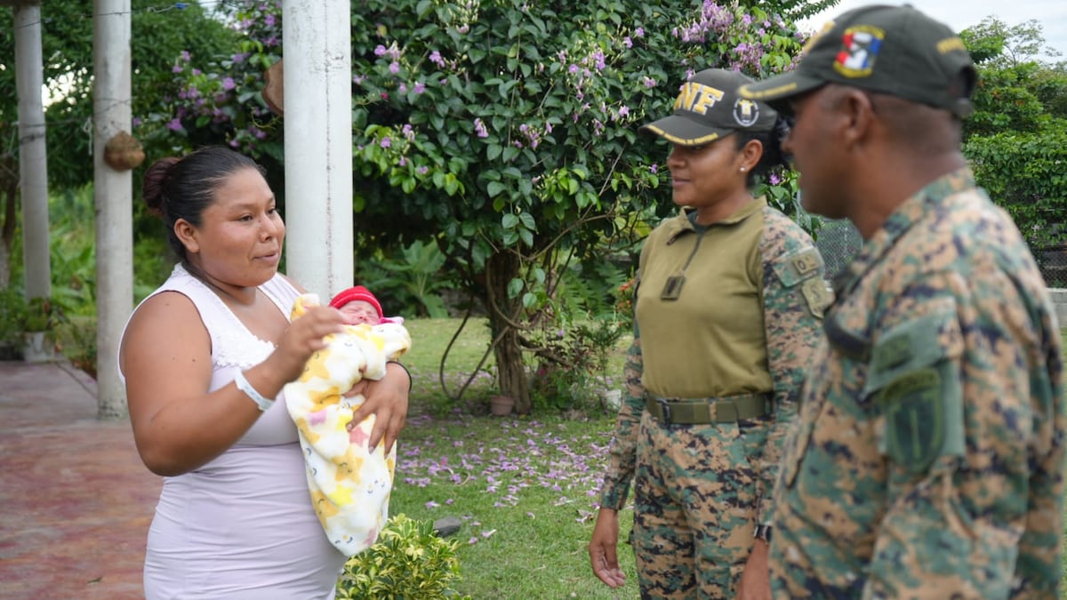Un milagro en medio del caos: una bebé nace en carpa hospitalaria instalada por el Senafront tras el terremoto en Panamá; autoridades brindan detalles