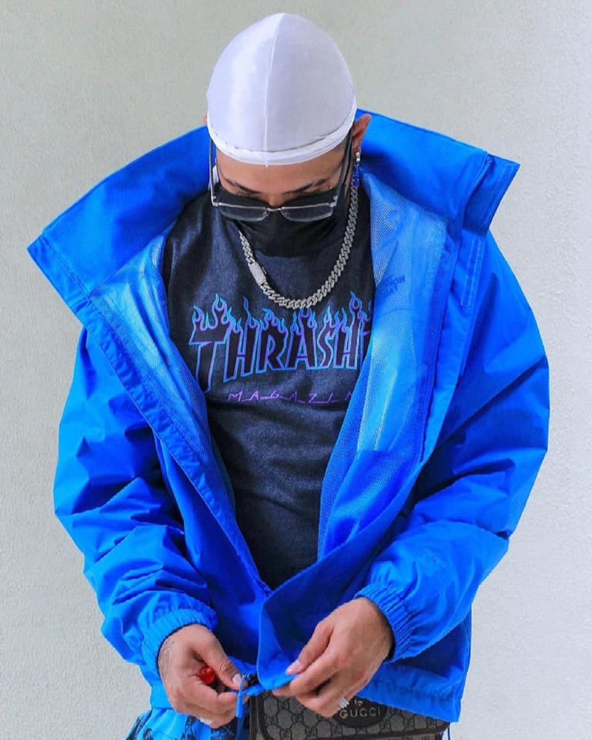 Boza lanza ‘En la luna’, una canción de amor en la que pide a su pareja que lo acepte como es