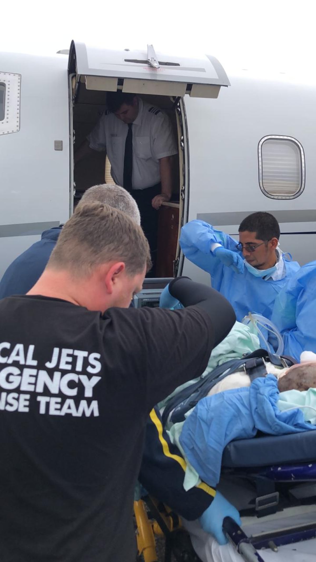 Llegó. Ya el niño, víctima de la explosión en Costa Sur, está en el hospital en EU. Video