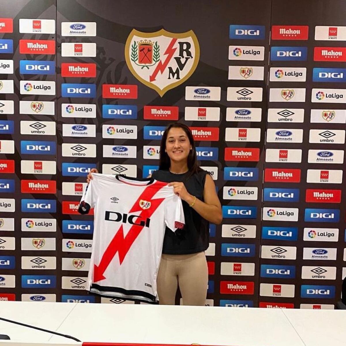La panameña Rosario Vargas es fichada por el Rayo Vallecano
