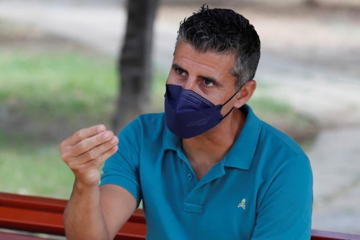 Los profesores que recibieron 6 dosis de Pfizer están bien y han vuelto al trabajo