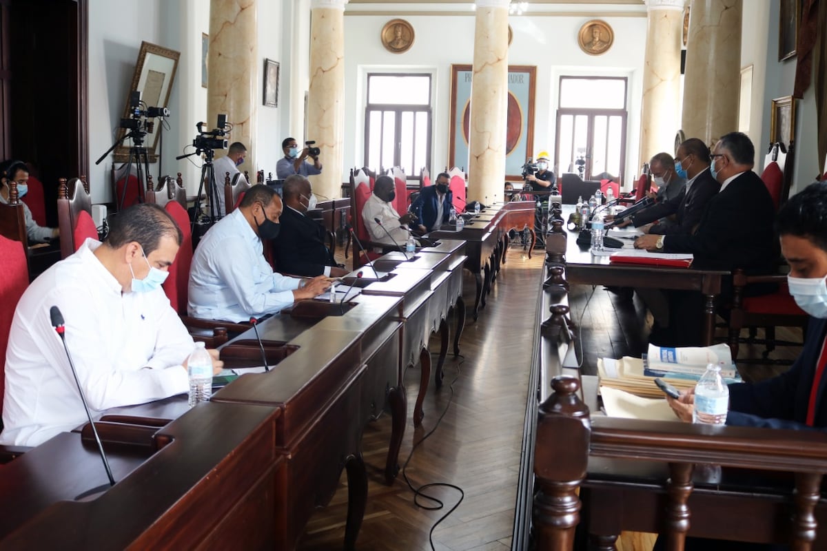 Concejales capitalinos extienden moratoria