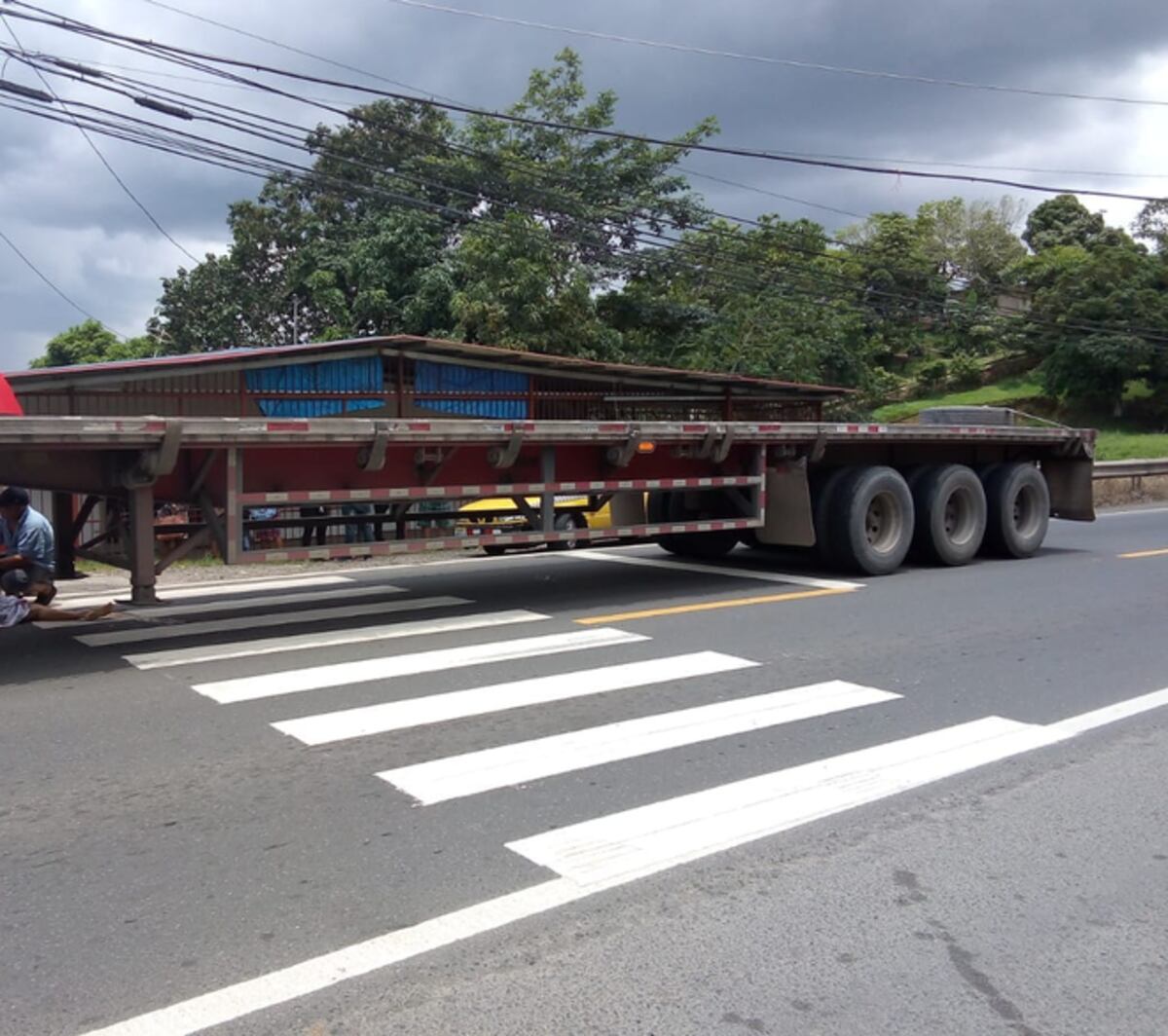 Señora arrollada por camión seguía presentando signos vitales 