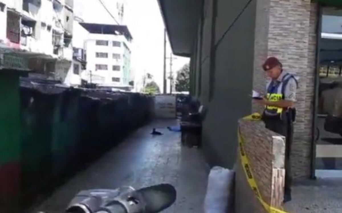 Le enterró el cuchillo en reiteradas ocasiones. Mujer mata a otra en Calidonia