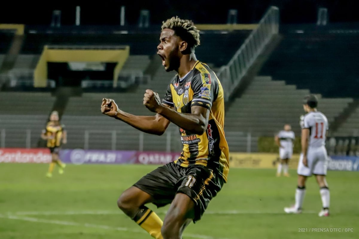 Choque entre panameños en Copa Libertadores de América