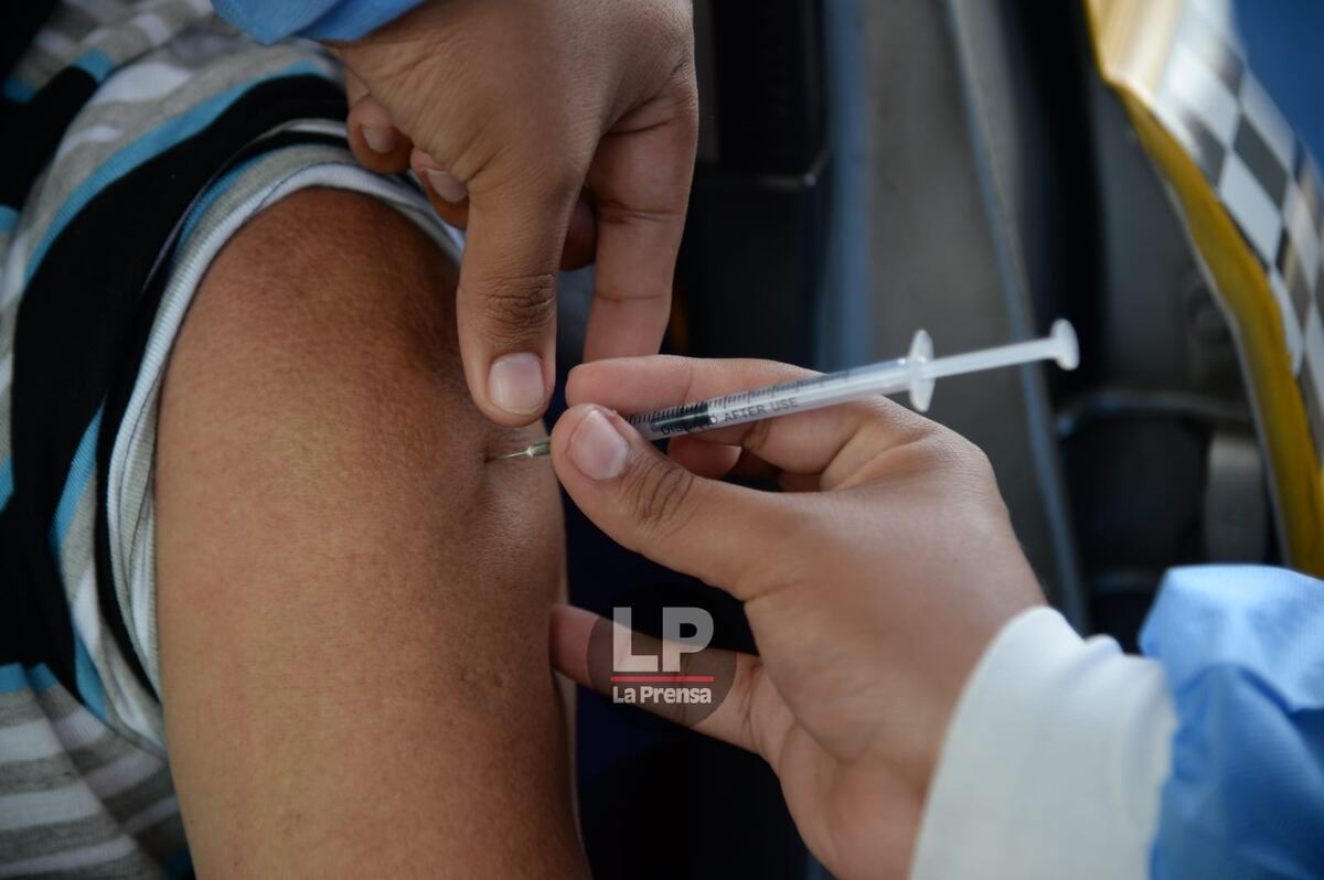 Es un hecho que habrá tercera dosis contra la covid-19 para un grupo de personas 