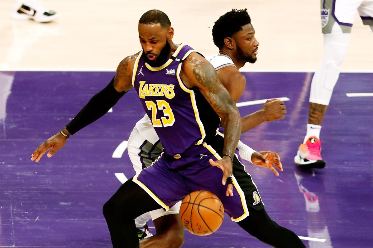 Ni la vuelta de LeBron James salva a los Lakers de Los Angeles