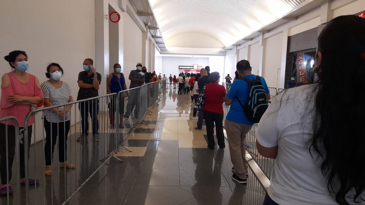 Vacunarse es una odisea que vale la pena. Si eres de Arraiján lee esta crónica