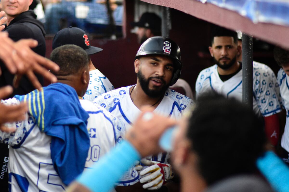 Johan Camargo conecta su séptimo jonrón y Tecolotes lideran la Liga Mexicana