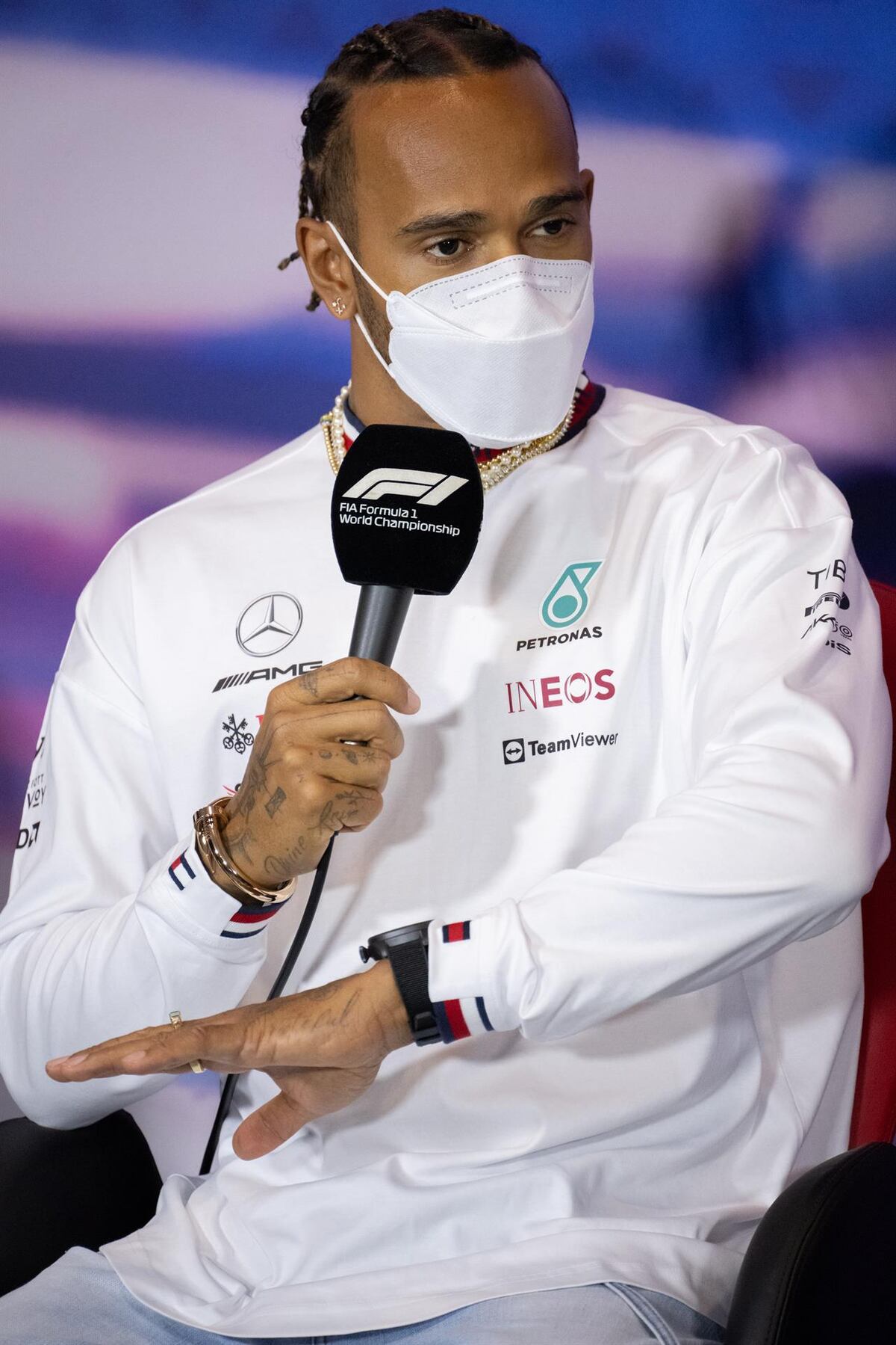 Silverstone le pone los pelos de punta a Lewis Hamilton