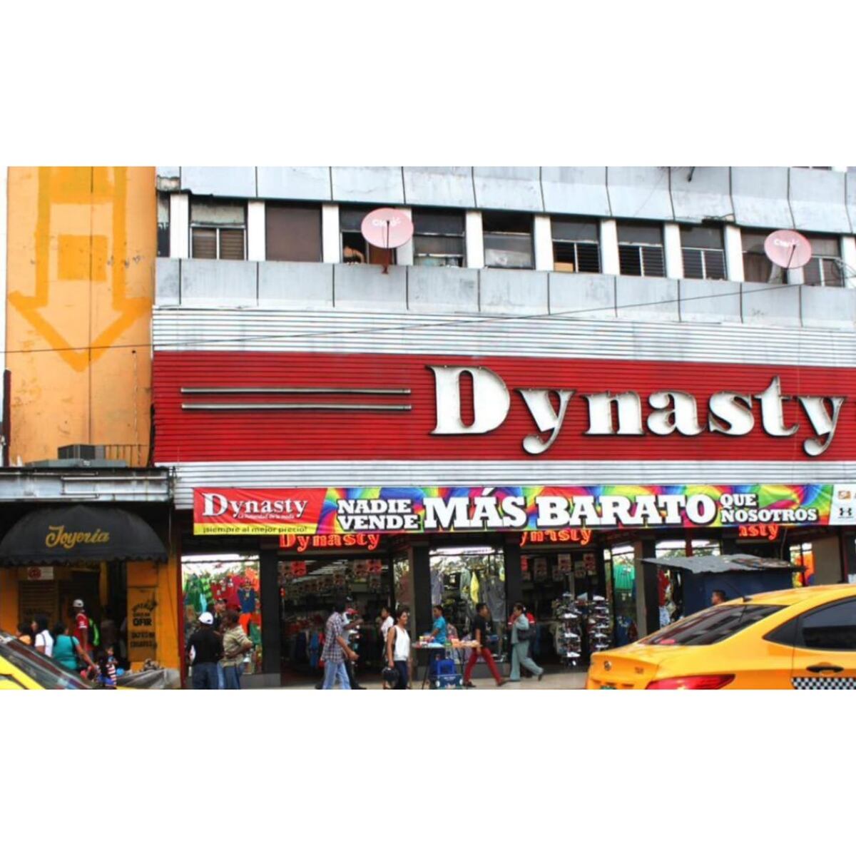 Dama de compañía intentó darle los primeros auxilios a hombre que se le paró el corazón en el push