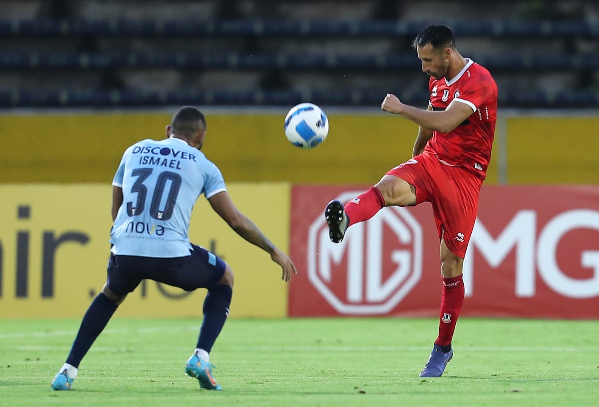 Ismael Díaz y la Católica empatan en debut de la Copa Sudamericana
