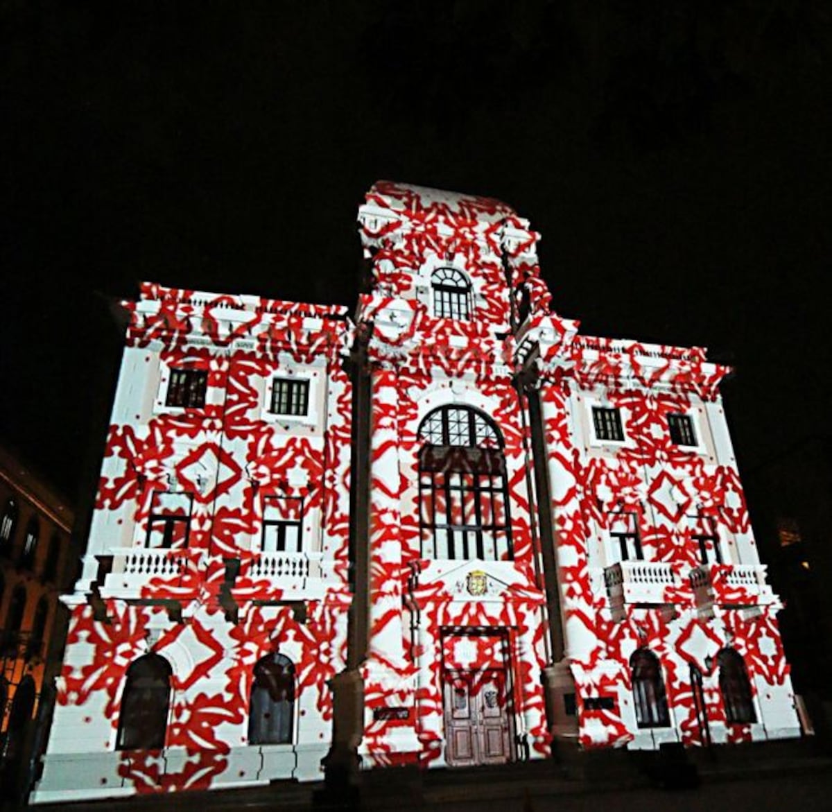 ¡WAO! El Palacio Municipal se iluminará hoy con imágenes alusivas a la patria