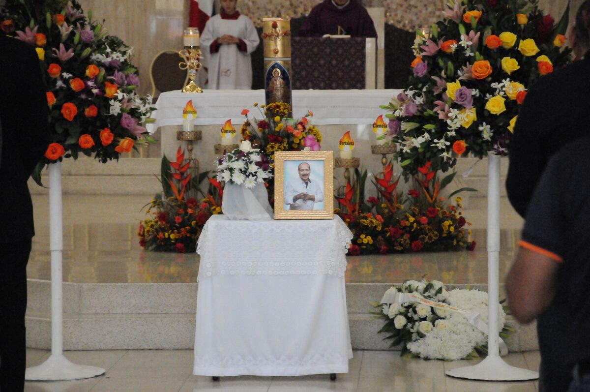 Luto en el espectáculo panameño: emotivo adiós a Jimmy Dawson