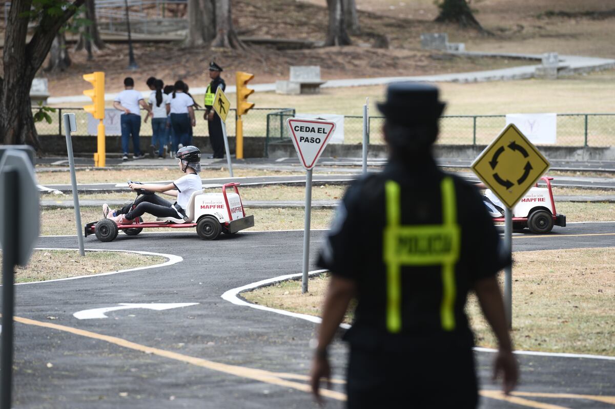 Arranca la Semana de Educación Vial con interesante simposio