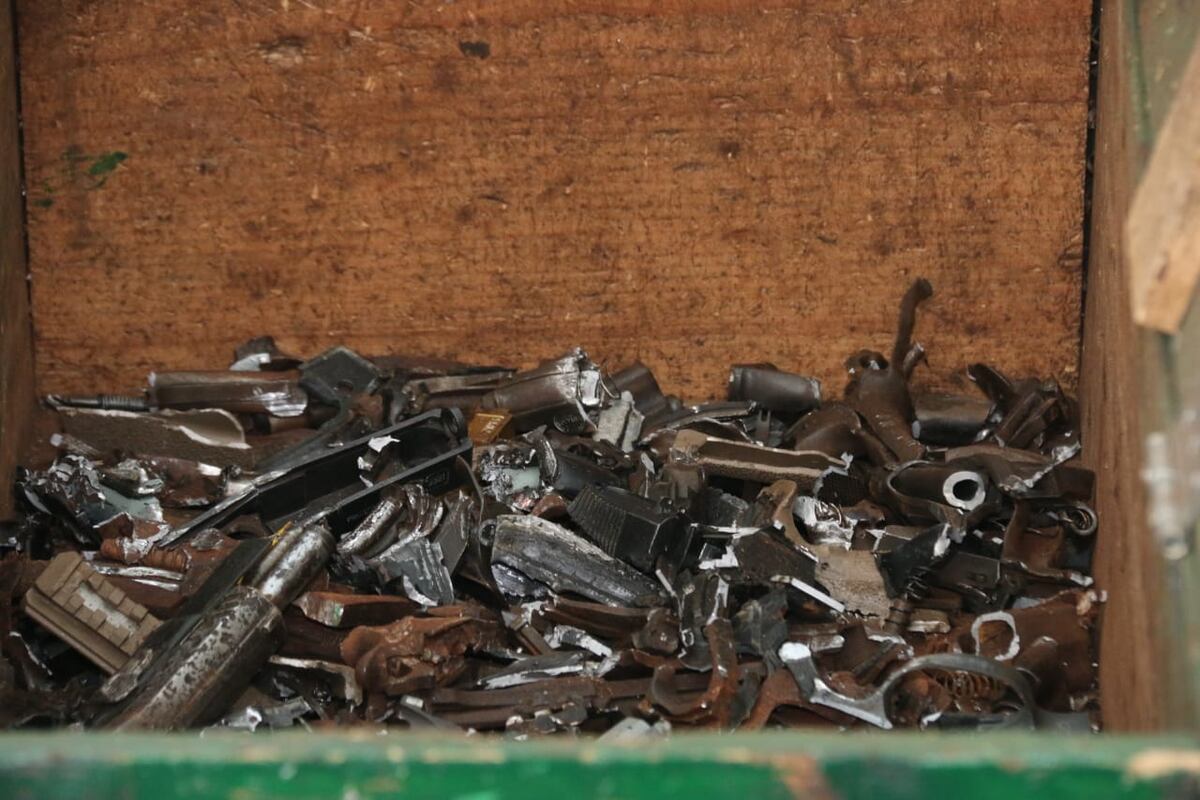 Policía Nacional Destruye 339 Armas de Fuego en Ceremonia