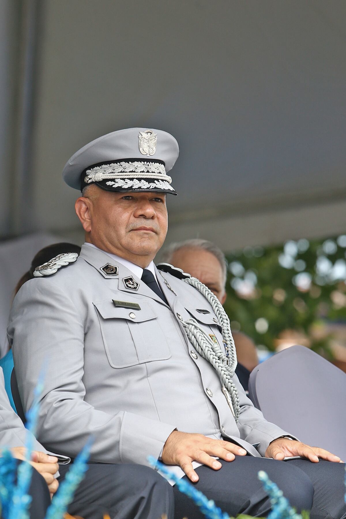 Mirones autoriza al Director de la Policía Nacional para firmar contratos y órdenes de compra