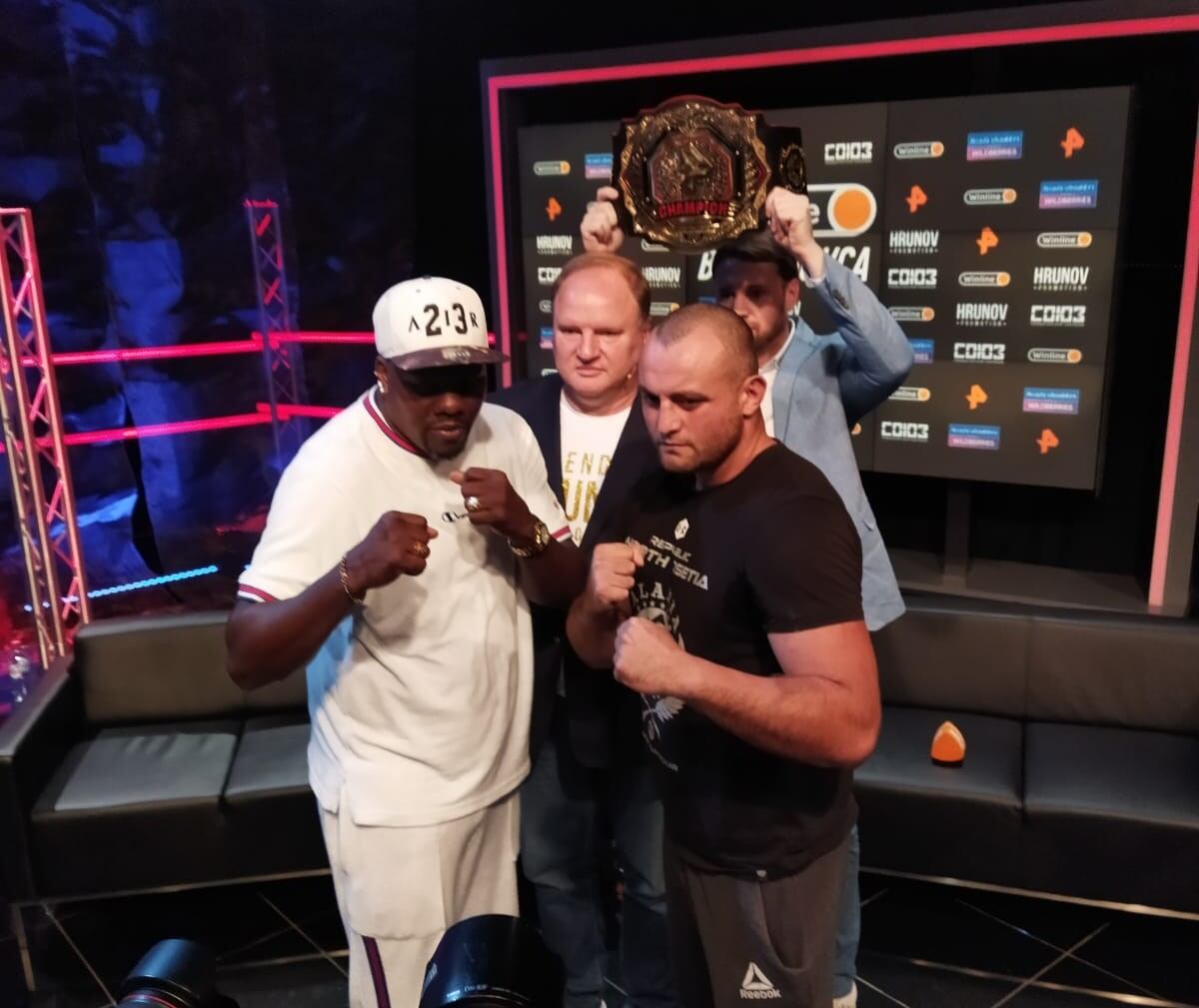 ‘Felino’ Jones quiere comer carne rusa este viernes