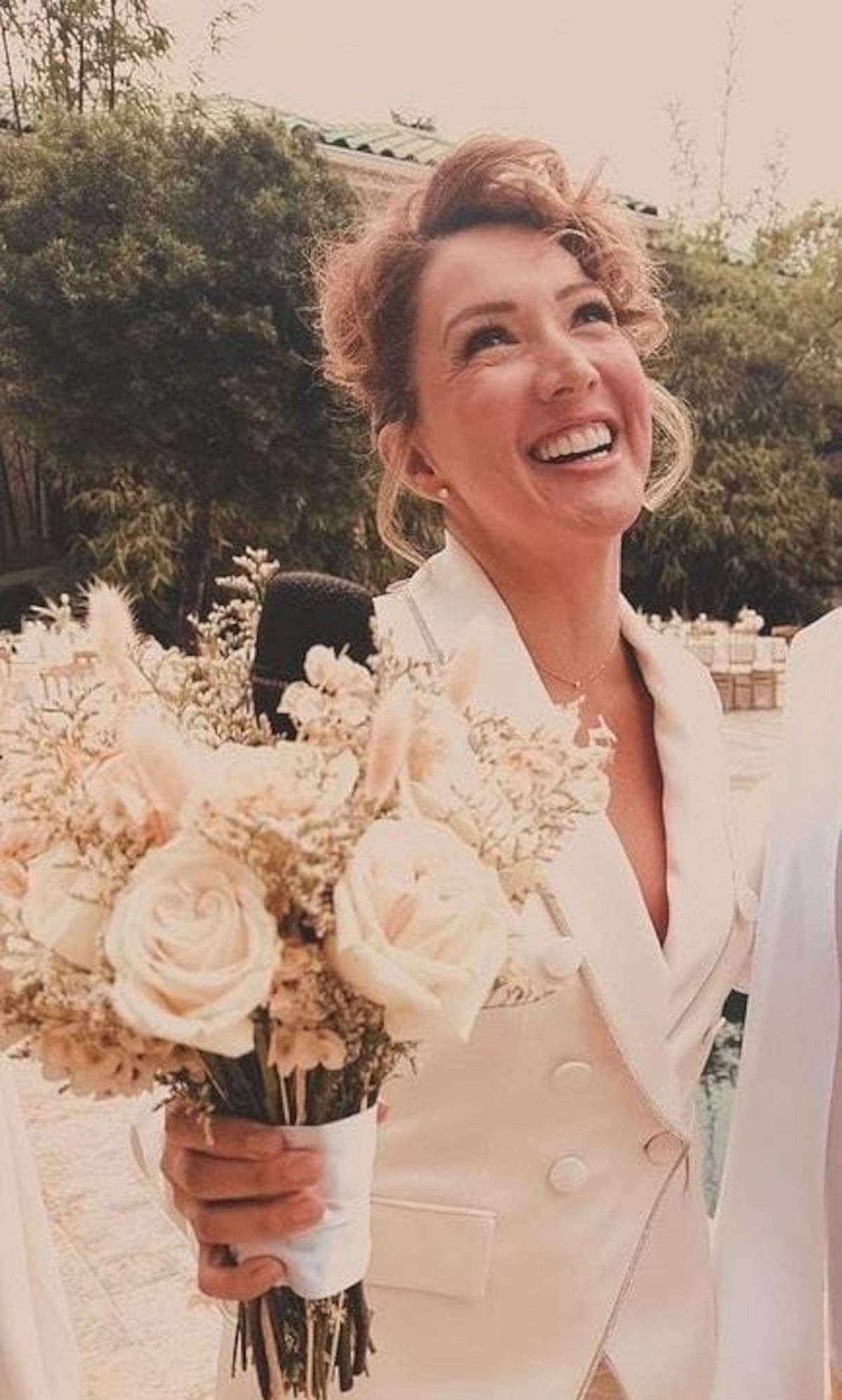 Erika Ender, celebra boda de ensueño junto a su amado Mike a los 49 años de edad +Fotos