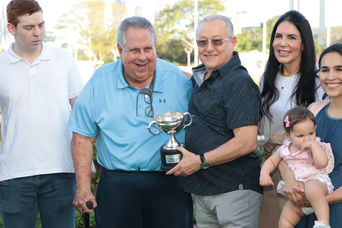 Mandan y se mantienen: los líderes confirman su dominio