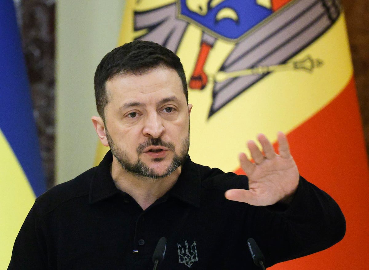 Felipe VI reafirma a Zelenski todo el apoyo español a Ucrania el tiempo que sea necesario