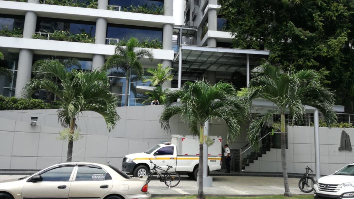 La portuguesa que cayó del piso 27 tenía 45 años y los cumplió en agosto 