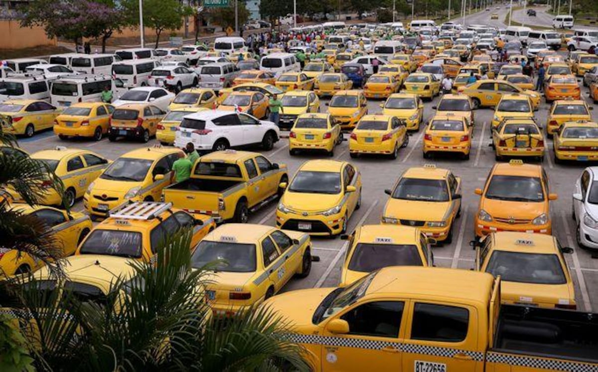  TRANQUEZÓN. Un cierre descomunal planean taxistas este lunes | AUDIO