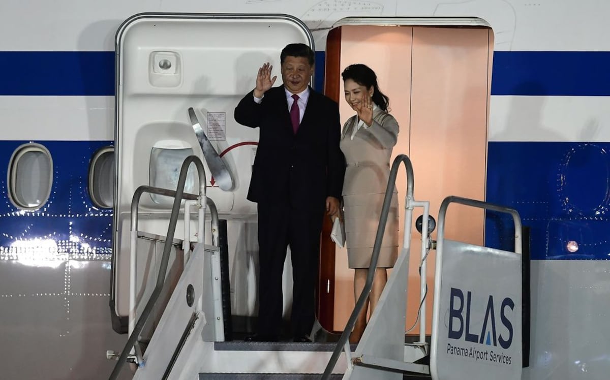 Así fue la llegada del presidente chino al aeropuerto de Tocumen