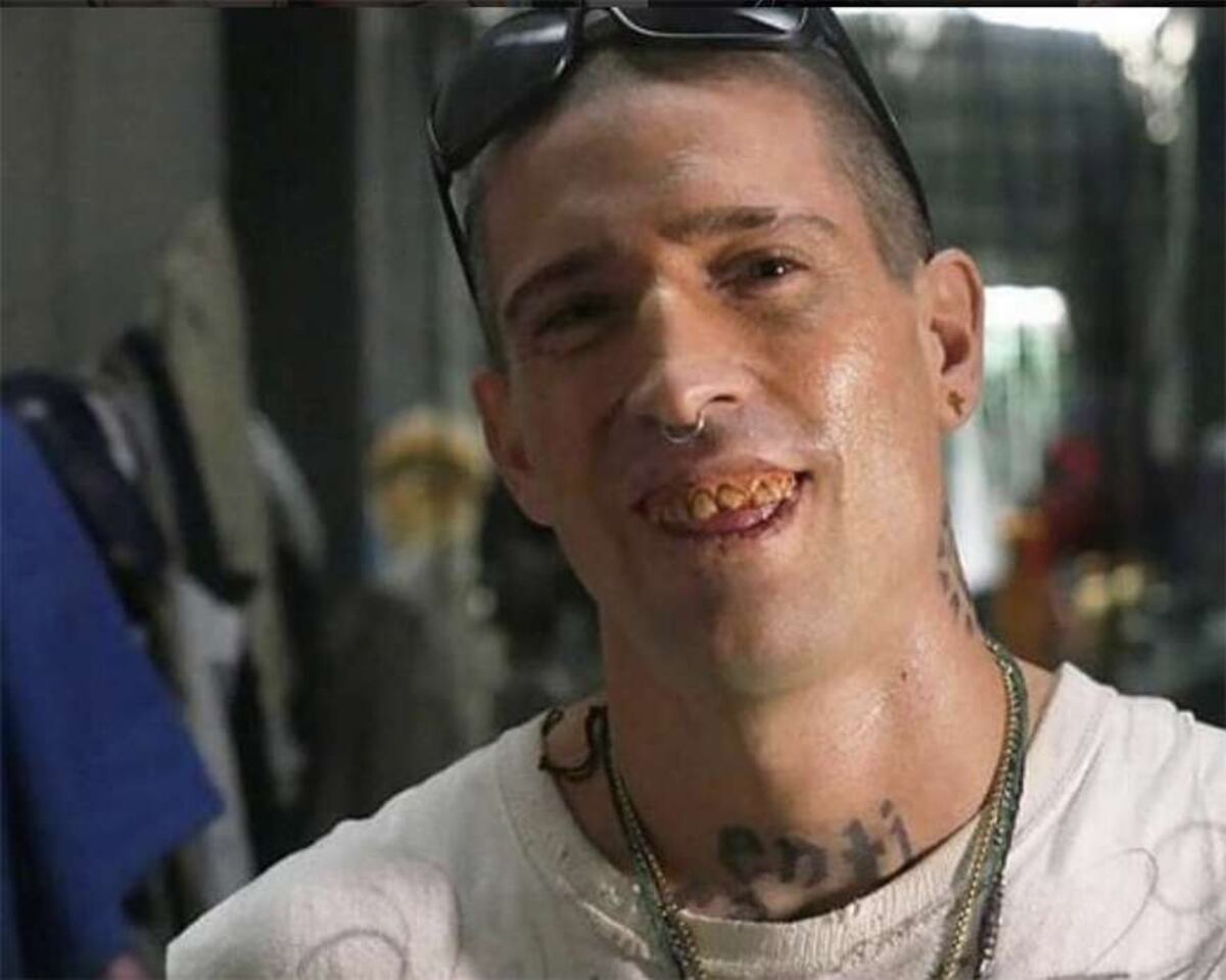 Este actor se realizó un cambio de look extremo y no lo reconocerás