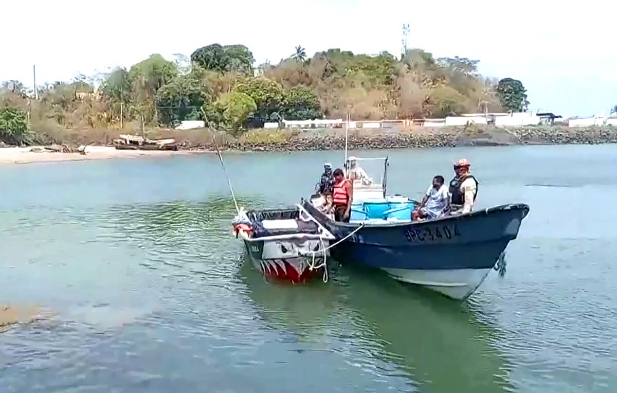 Hallan con vida a dos pescadores que habían sido reportados como desaparecidos